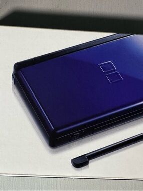 Nintendo DS Lite Blue Console Bundle Box Stylus Jillian Michaels Game